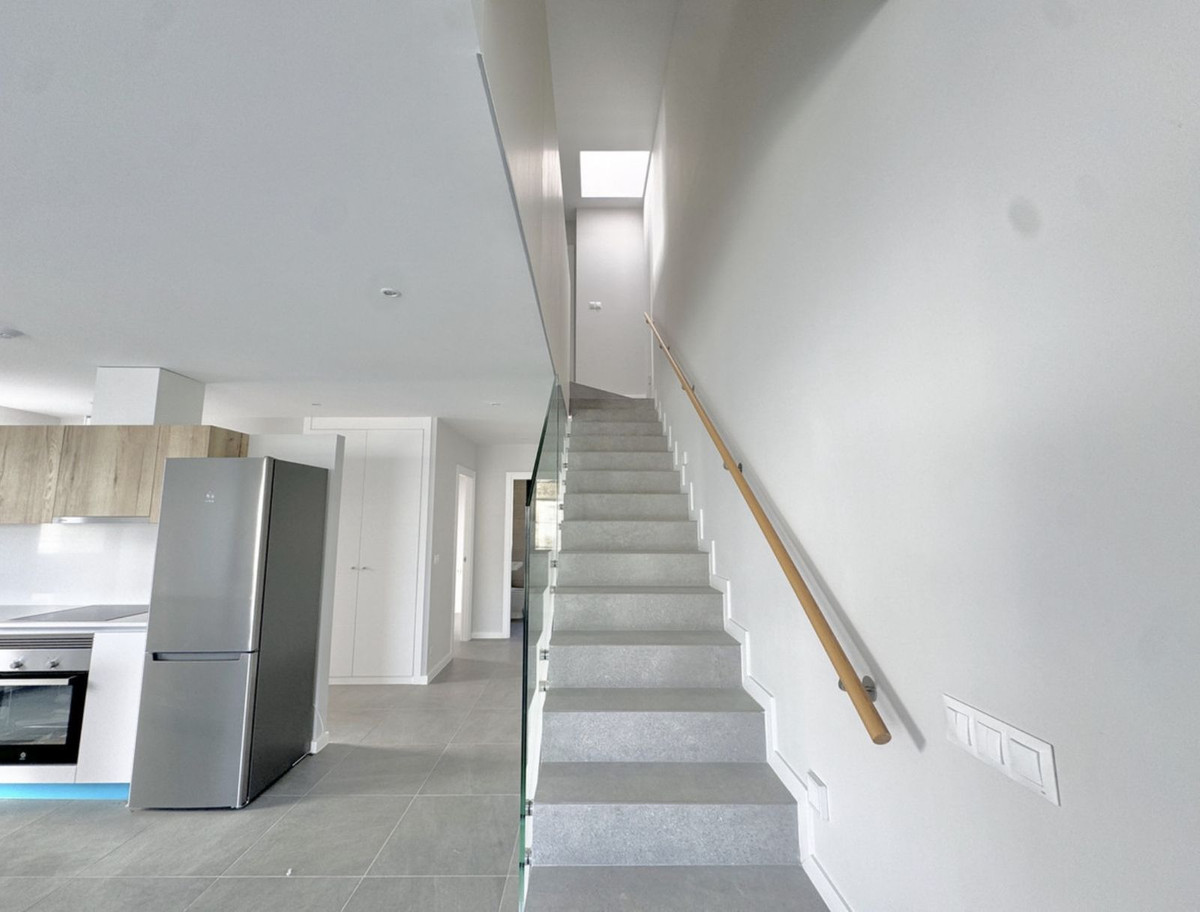 3 bedroom Semi-detached for sale in Riviera del Sol – R5310856