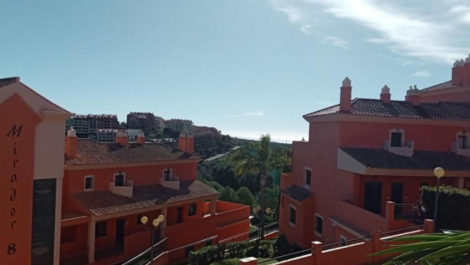 Aticos de 4 dormitorios en venta en Marbella – R5286544