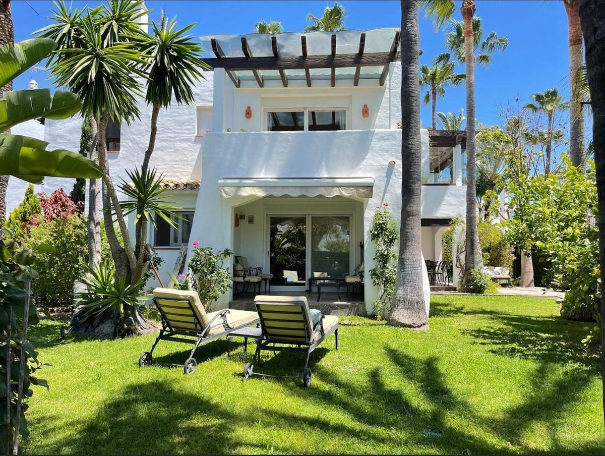 4 bedroom Semi-detached for sale in Atalaya – R5295937 4 bedroom Semi-detached for sale in Atalaya – R5295937