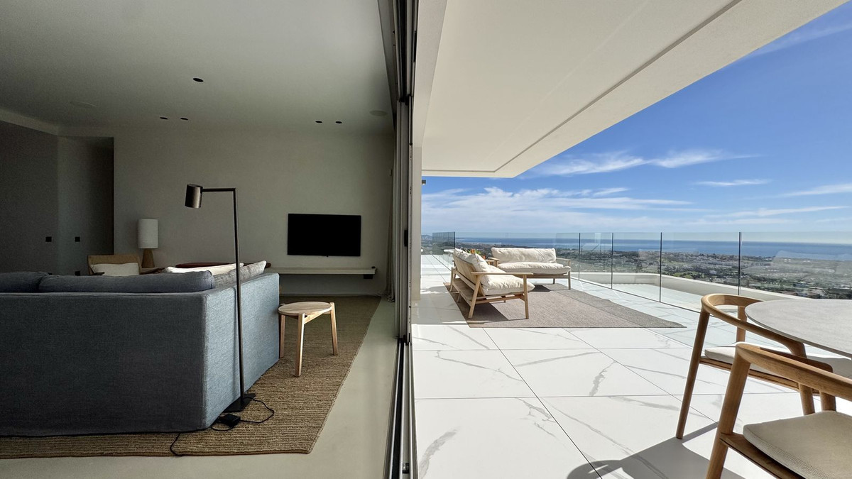 3 bedroom Apartments for sale in La Quinta – R5304919