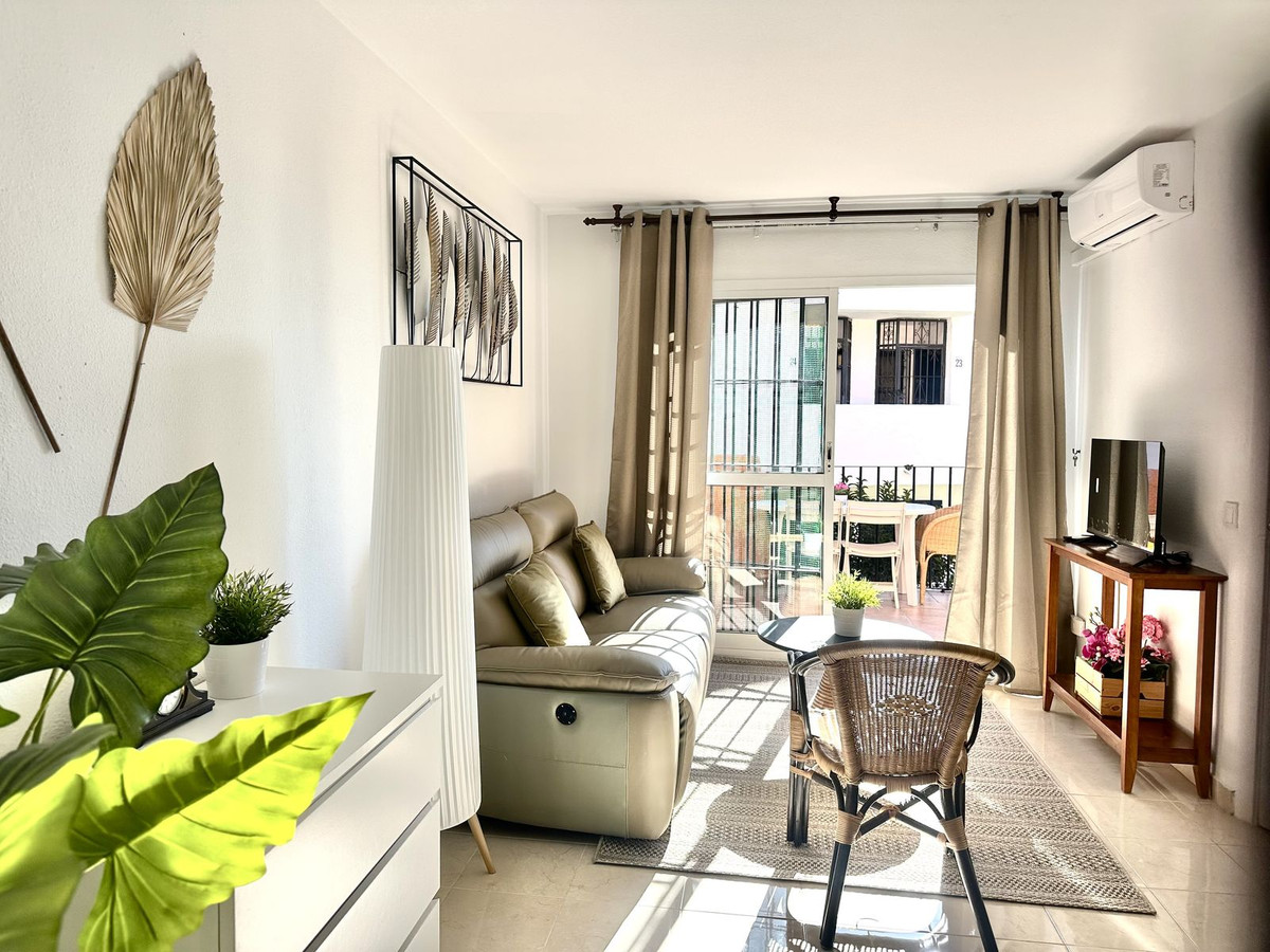 2 bedroom Apartments for sale in Calahonda – R5297251