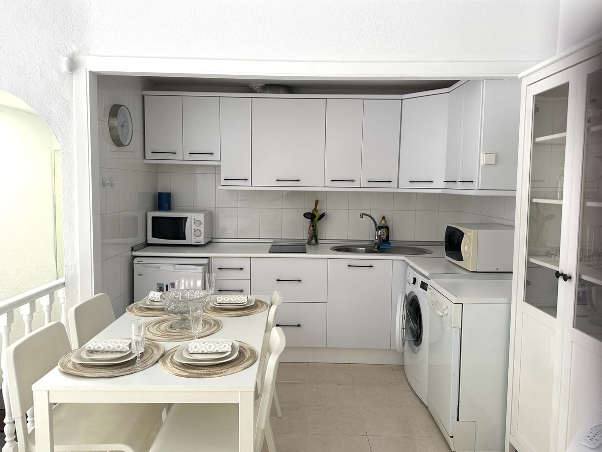 2 bedroom Apartments for sale in Calahonda – R5297251