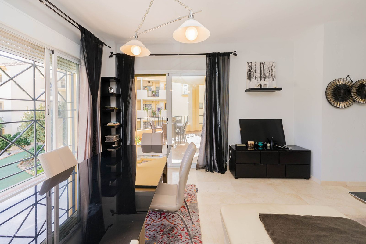 2 bedroom Apartments for sale in Riviera del Sol – R5255986