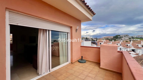 2 bedroom Apartments for sale in Riviera del Sol – R5272816