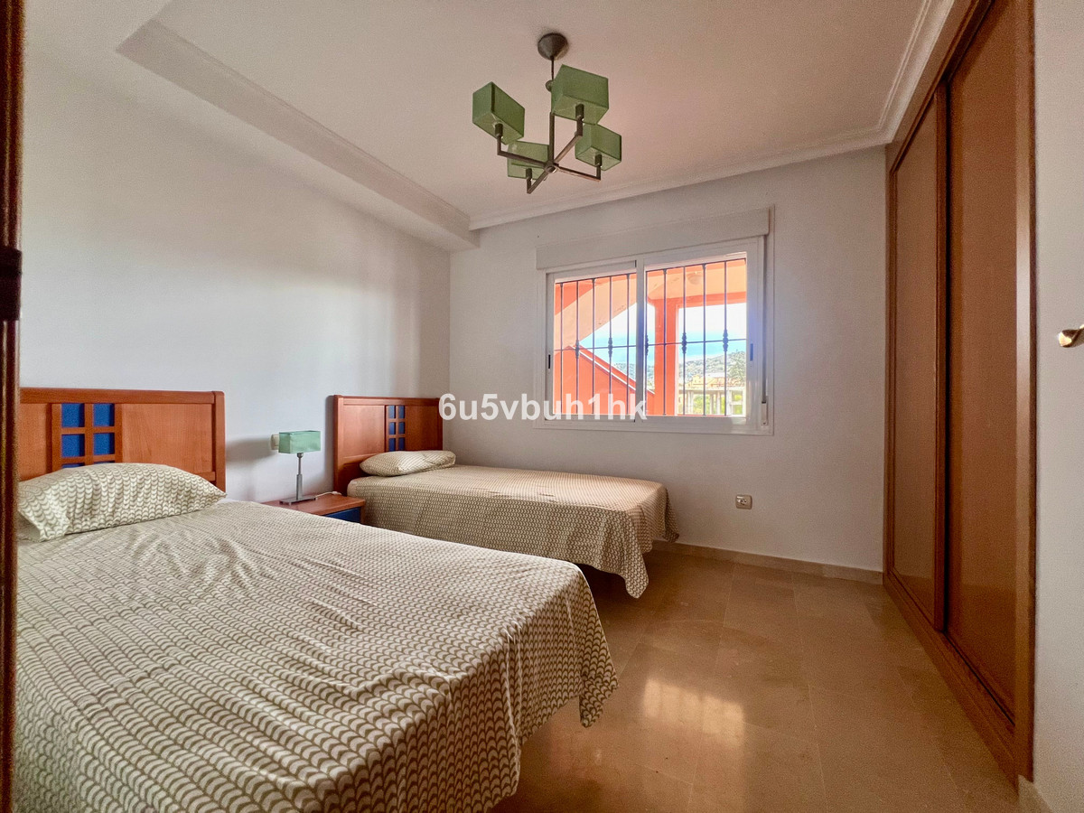 2 bedroom Apartments for sale in Riviera del Sol – R5272816