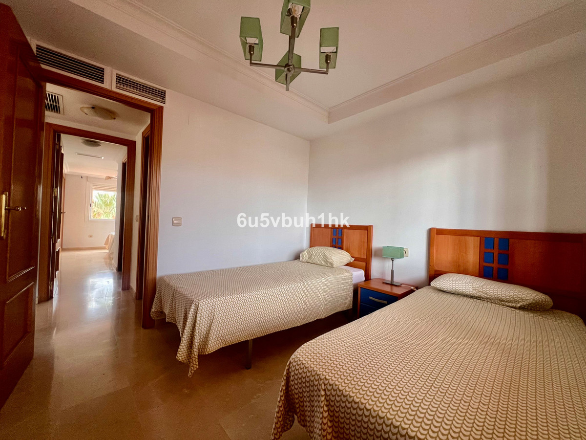 2 bedroom Apartments for sale in Riviera del Sol – R5272816