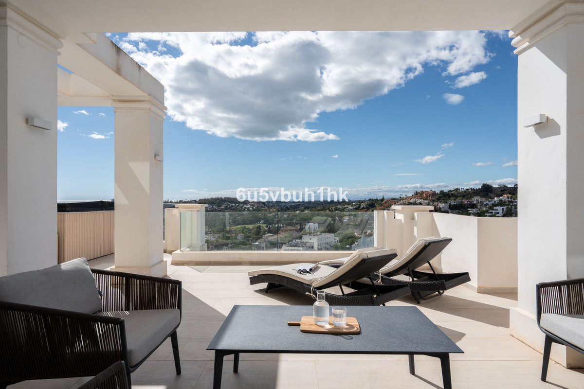 2 bedroom Apartments for sale in Marbella – R4988455