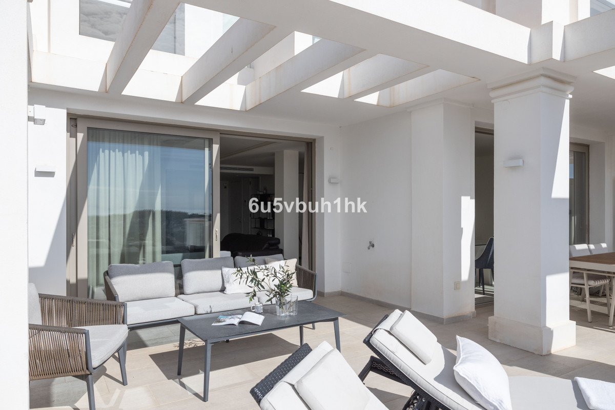 2 bedroom Apartments for sale in Marbella – R4988455