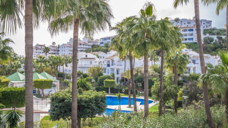 2 bedroom Apartments for sale in Riviera del Sol – R5295715