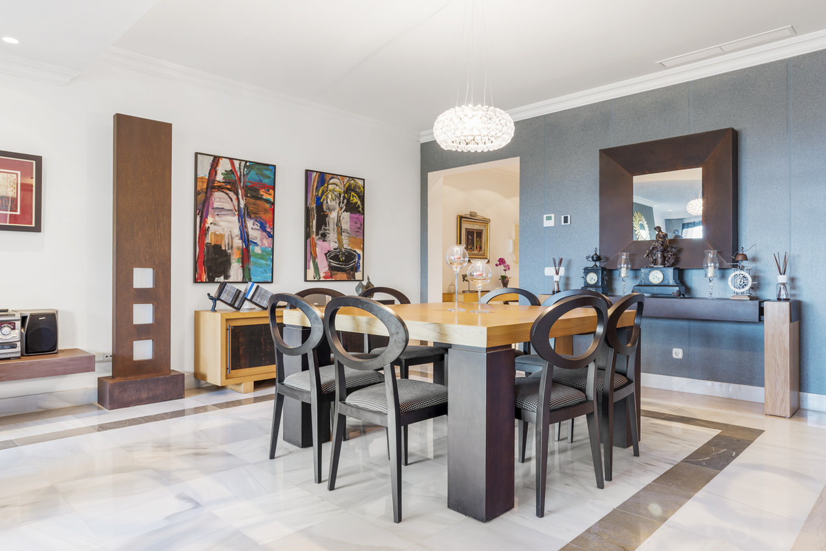 3 bedroom Apartments for sale in Monte Halcones – R5299321