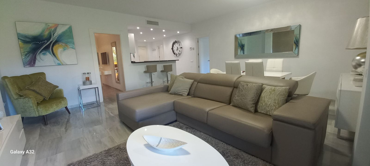 2 bedroom Apartments for sale in Riviera del Sol – R5287165
