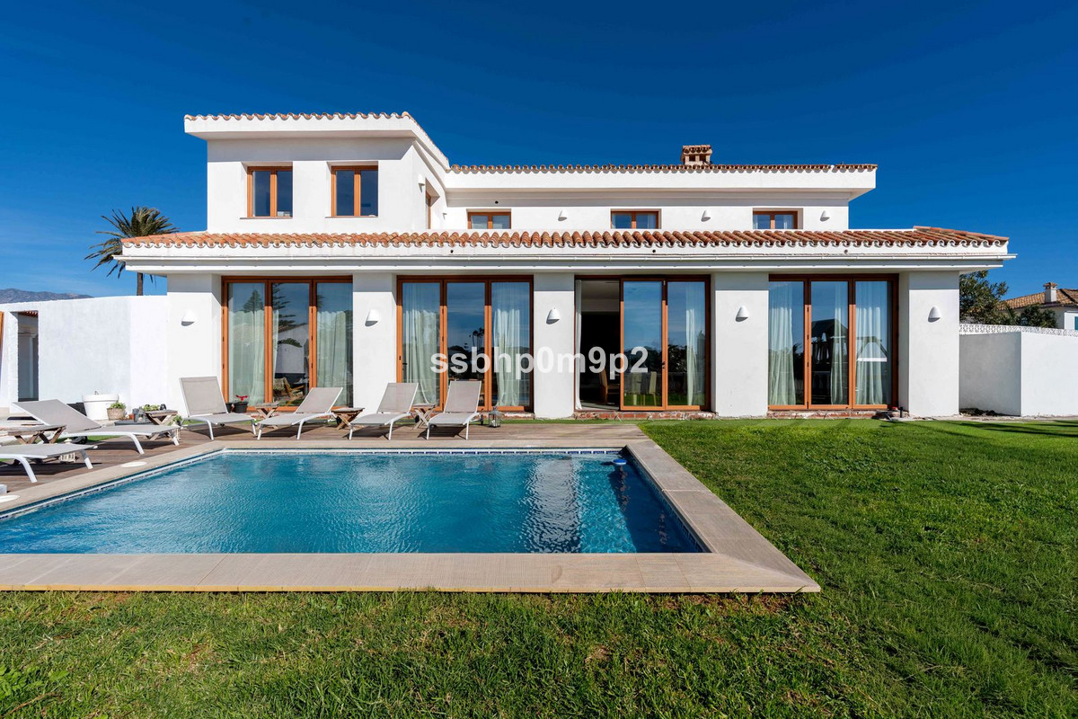 Villas de 5 dormitorios en venta en Mijas – R5291740