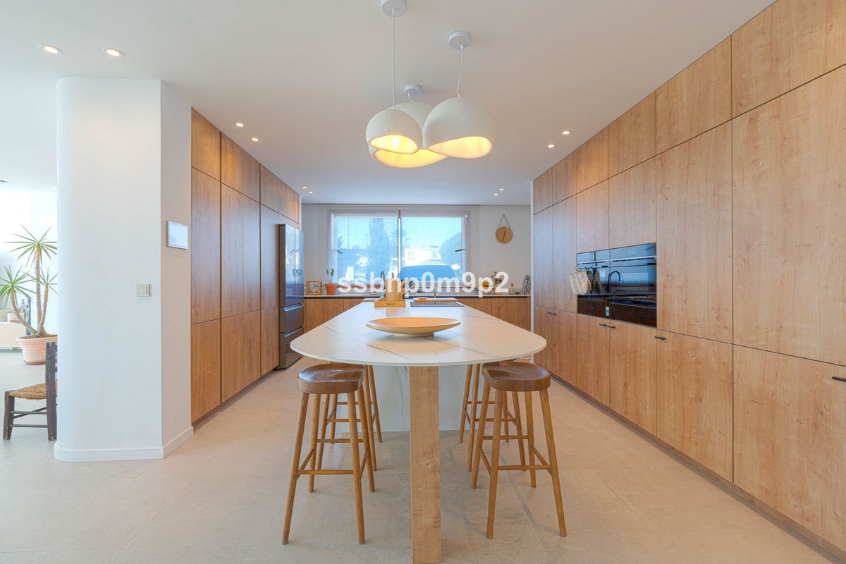 Villas de 5 dormitorios en venta en Mijas – R5291740