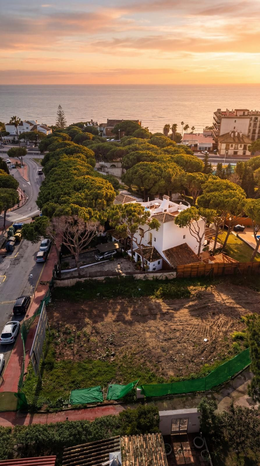 Parcelas de 20 dormitorios en venta en Calahonda – R5285821