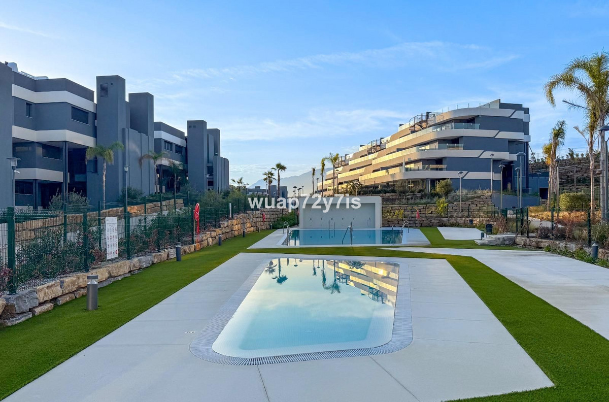 Apartamentos de 3 dormitorios en venta en Selwo – R5129002