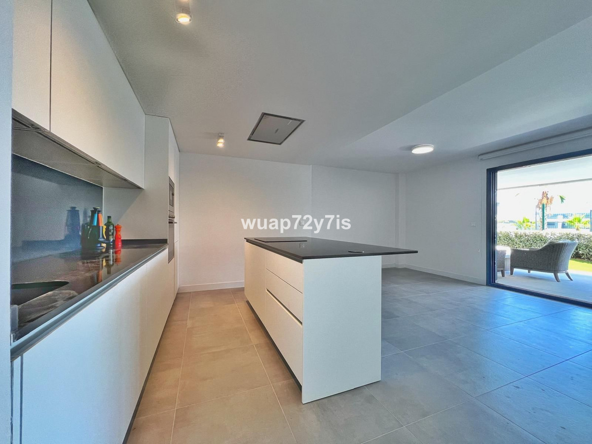 Apartamentos de 3 dormitorios en venta en Selwo – R5129002