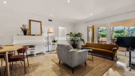 Apartamentos de 3 dormitorios en venta en Milla de Oro – R5297179