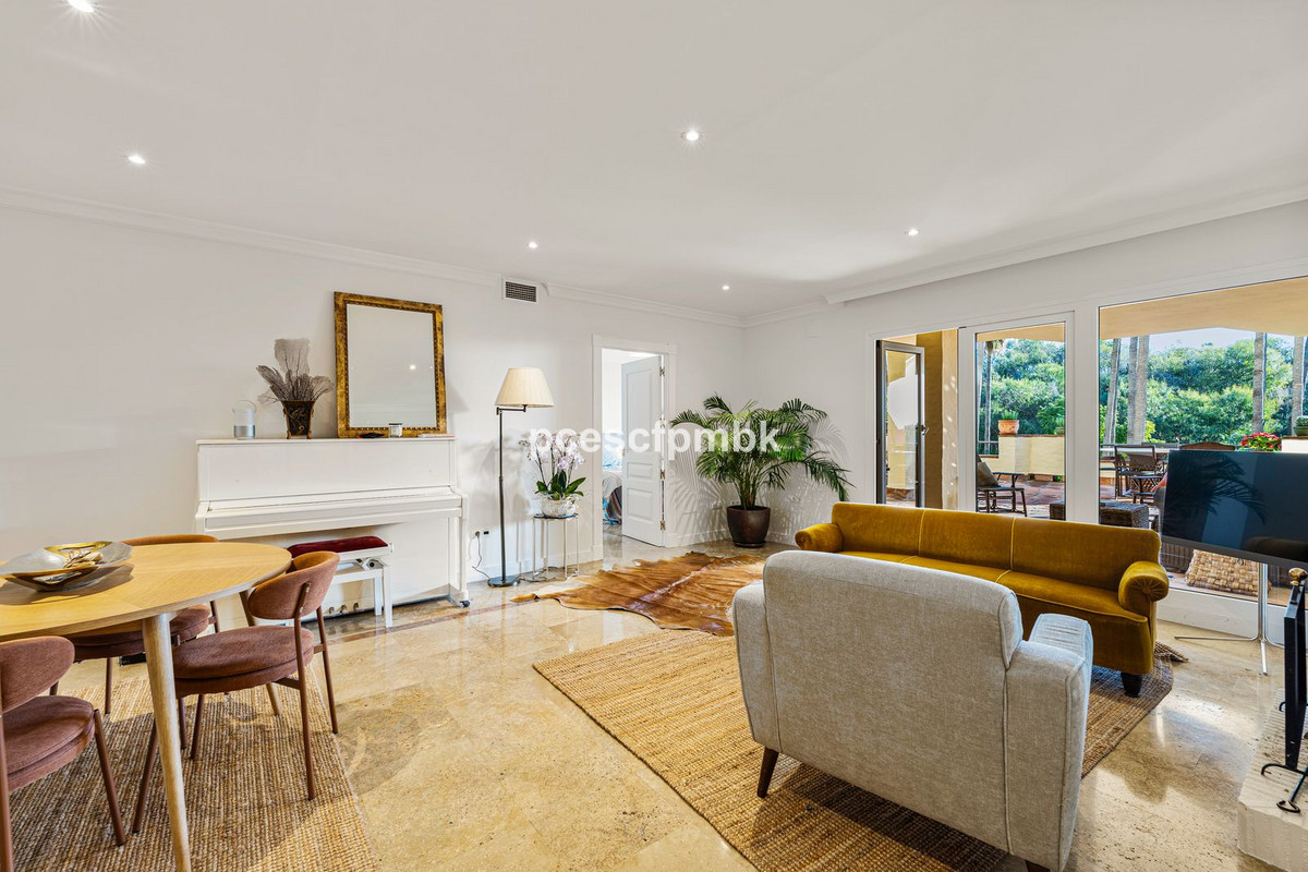 3 bedroom Apartments for sale in Milla de Oro – R5297179