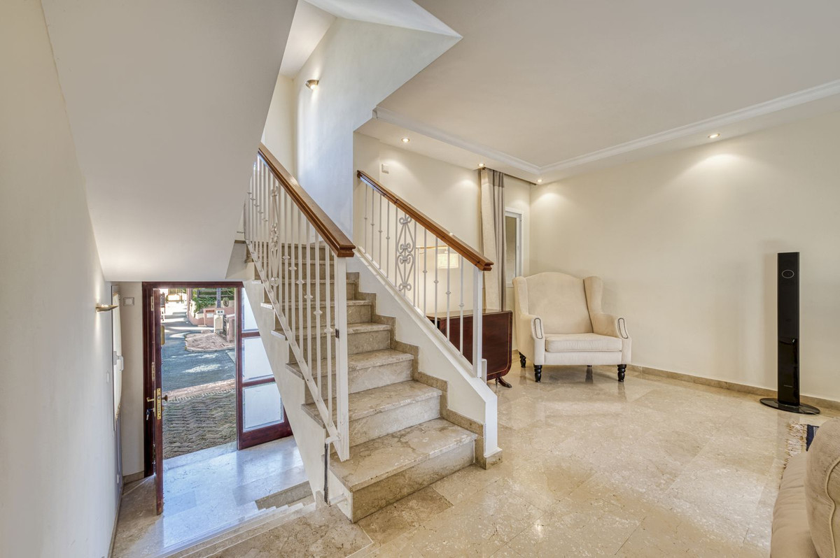 3 bedroom Townhouses for sale in Marbella – R5259259