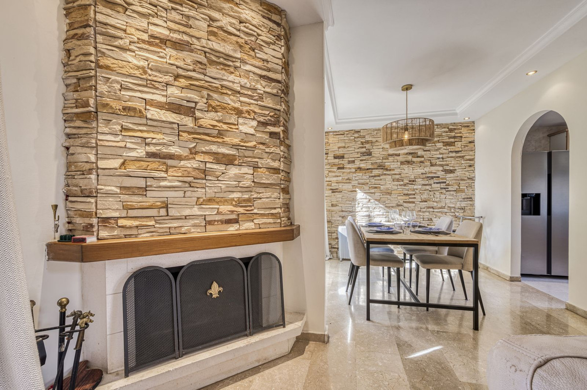 3 bedroom Townhouses for sale in Marbella – R5259259