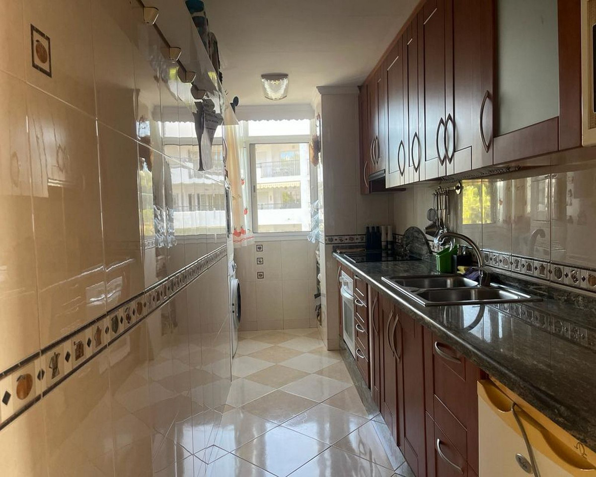 2 bedroom Apartments for sale in Calahonda – R5300008