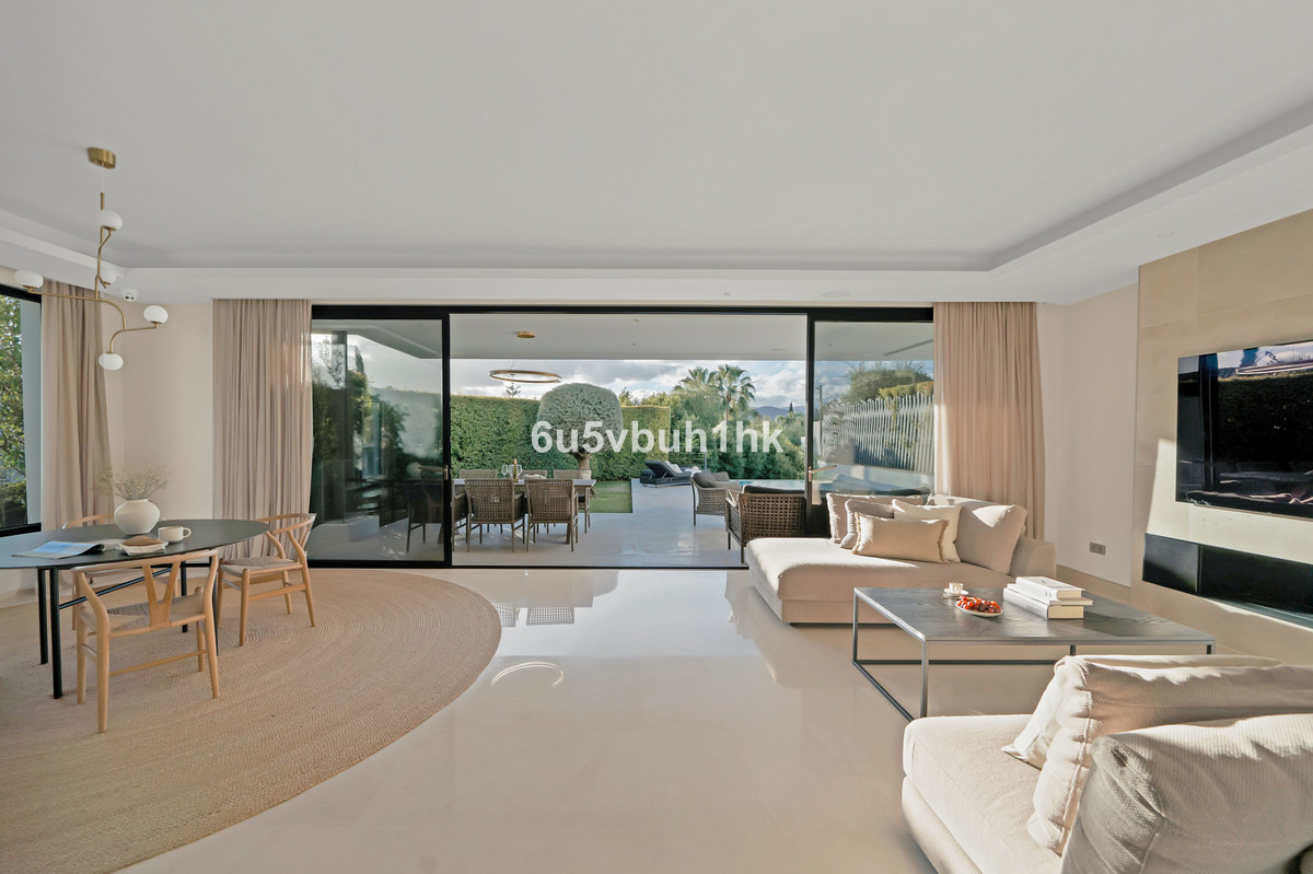 6 bedroom Villas for sale in Marbella – R5310553 6 bedroom Villas for sale in Marbella – R5310553