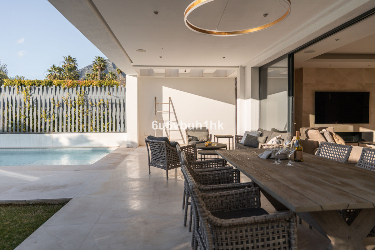 6 bedroom Villas for sale in Marbella – R5310553 6 bedroom Villas for sale in Marbella – R5310553