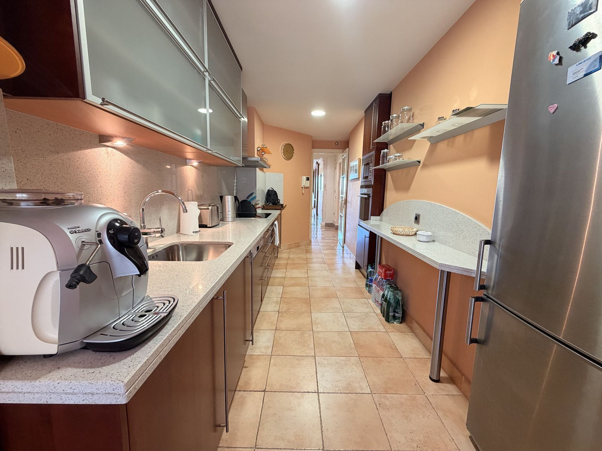 2 bedroom Apartments for sale in Sierra Blanca – R5257765