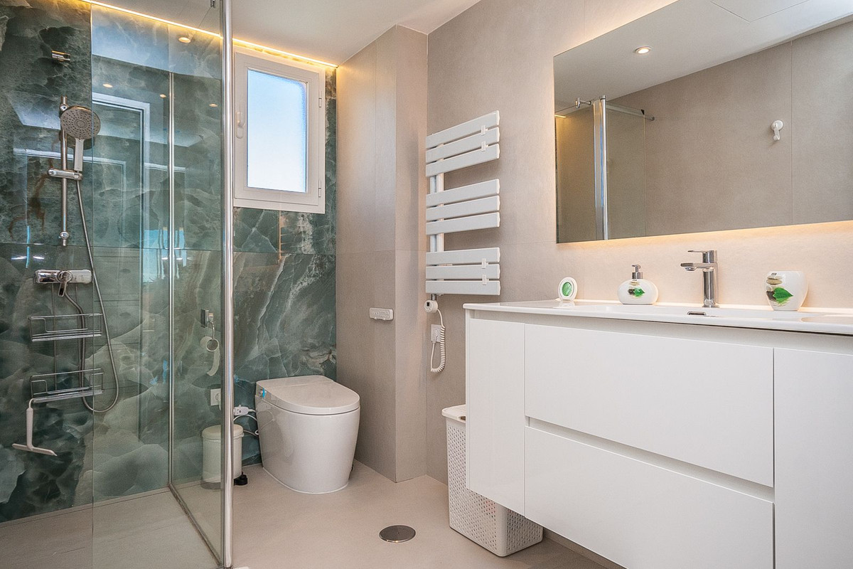 2 bedroom Penthouses for sale in Elviria – R5308120 2 bedroom Penthouses for sale in Elviria – R5308120