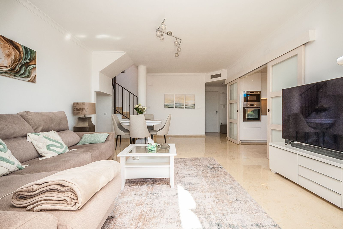 2 bedroom Penthouses for sale in Elviria – R5308120 2 bedroom Penthouses for sale in Elviria – R5308120