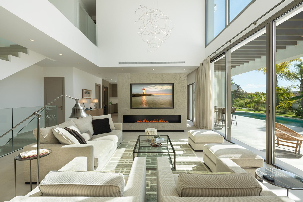 5 bedroom Villas for sale in Milla de Oro – R5300512