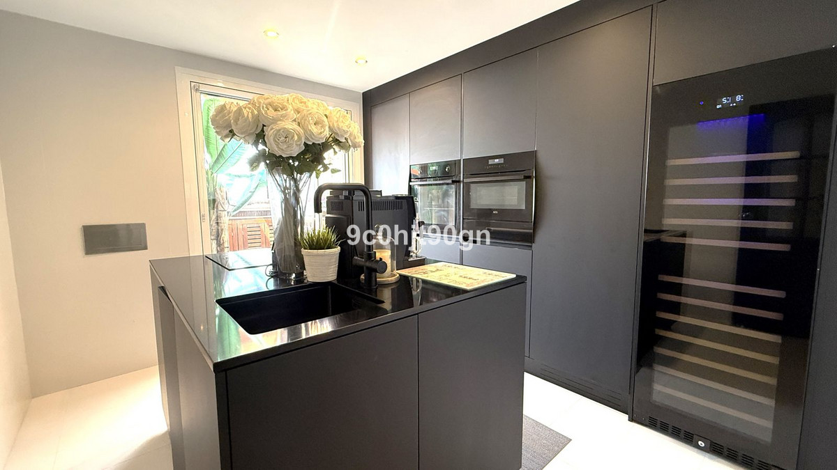 2 bedroom Apartments for sale in Elviria – R5126038 2 bedroom Apartments for sale in Elviria – R5126038