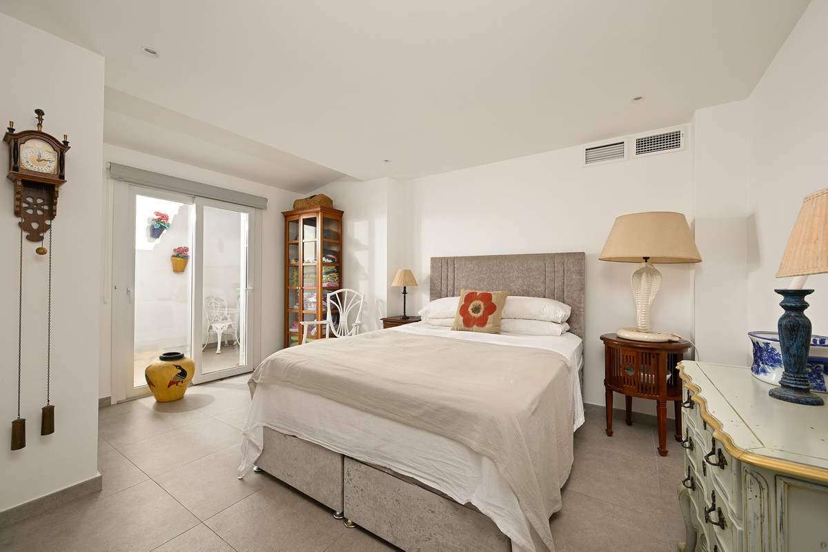 2 bedroom Villas for sale in Marbesa – R5241862