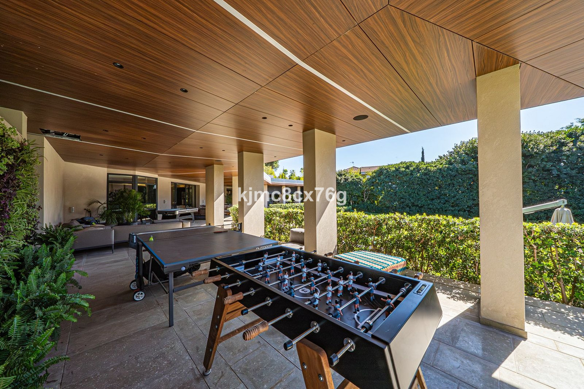 10 bedroom Villas for sale in Guadalmina Baja – R5044666 10 bedroom Villas for sale in Guadalmina Baja – R5044666