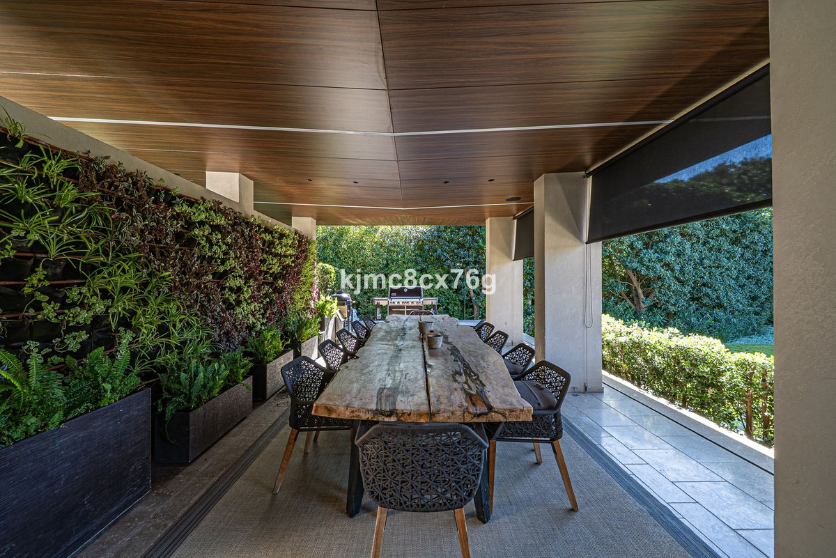 10 bedroom Villas for sale in Guadalmina Baja – R5044666 10 bedroom Villas for sale in Guadalmina Baja – R5044666