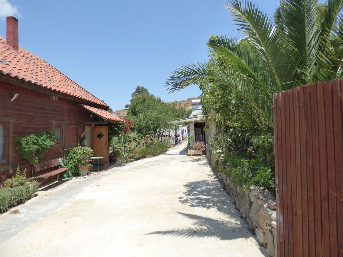 6 bedroom Villas for sale in Mijas – R5306743