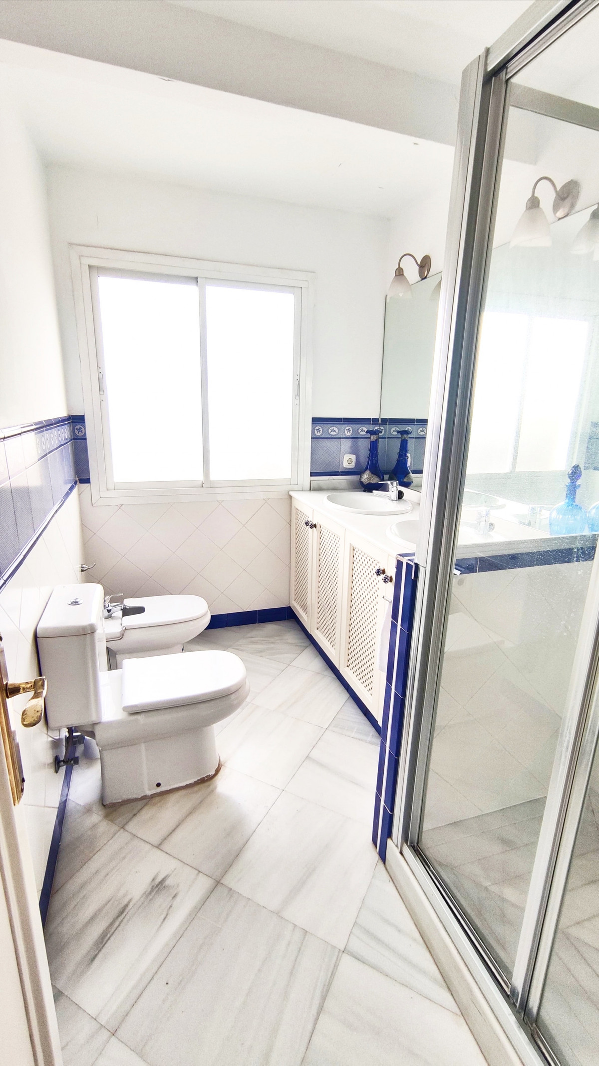 Apartamentos de 4 dormitorios en venta en Marbella – R5039482