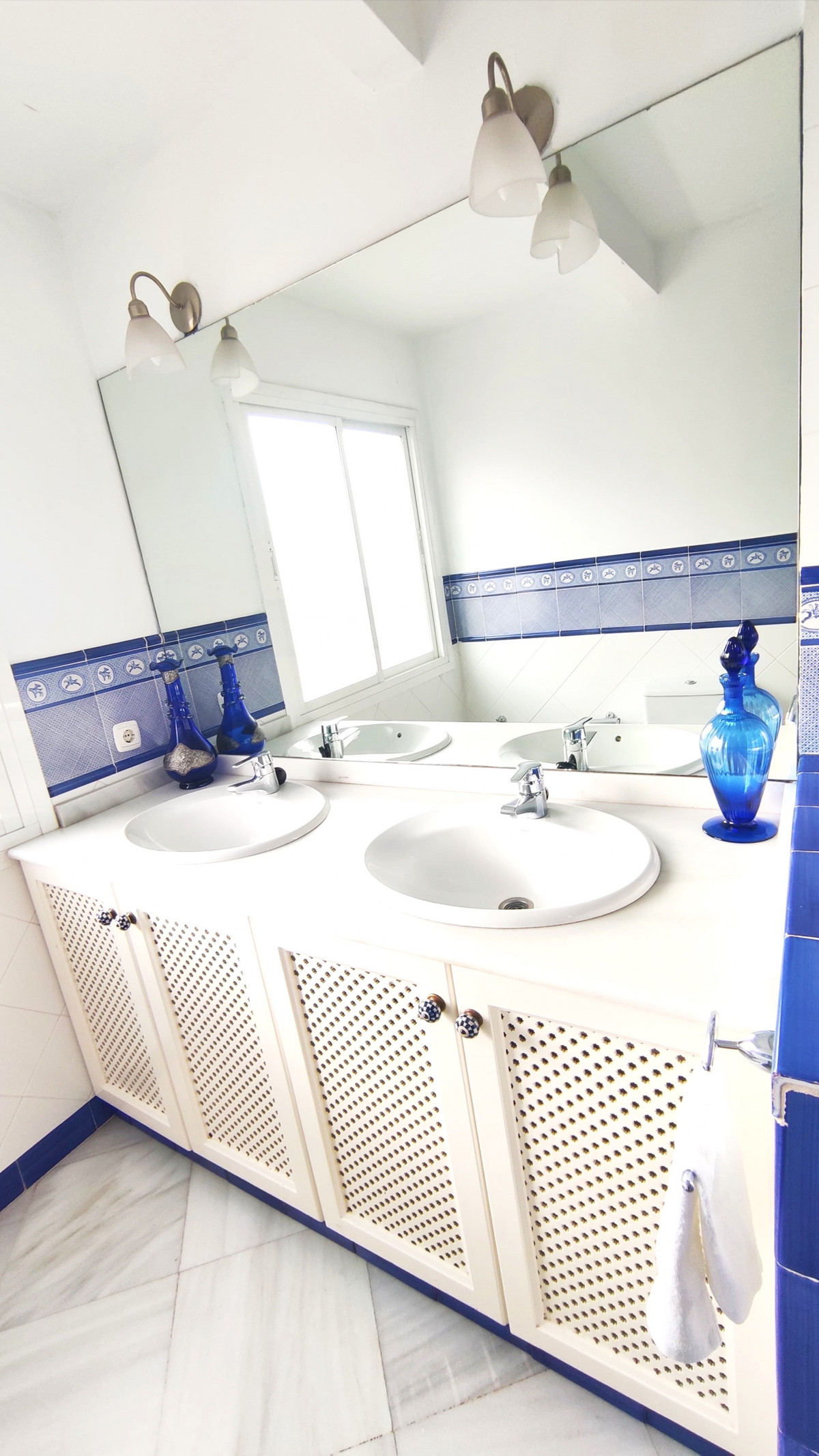 Apartamentos de 4 dormitorios en venta en Marbella – R5039482