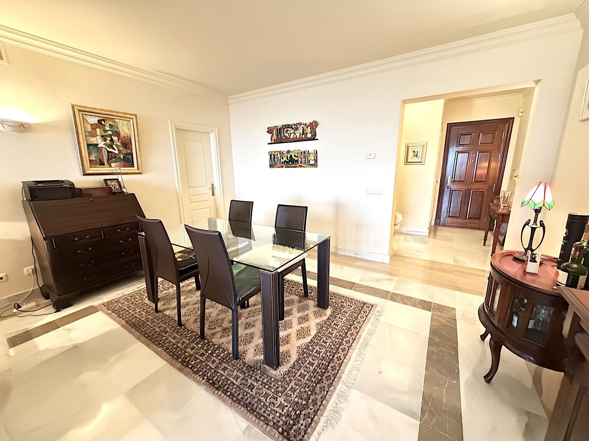 2 bedroom Apartments for sale in Monte Halcones – R5161270