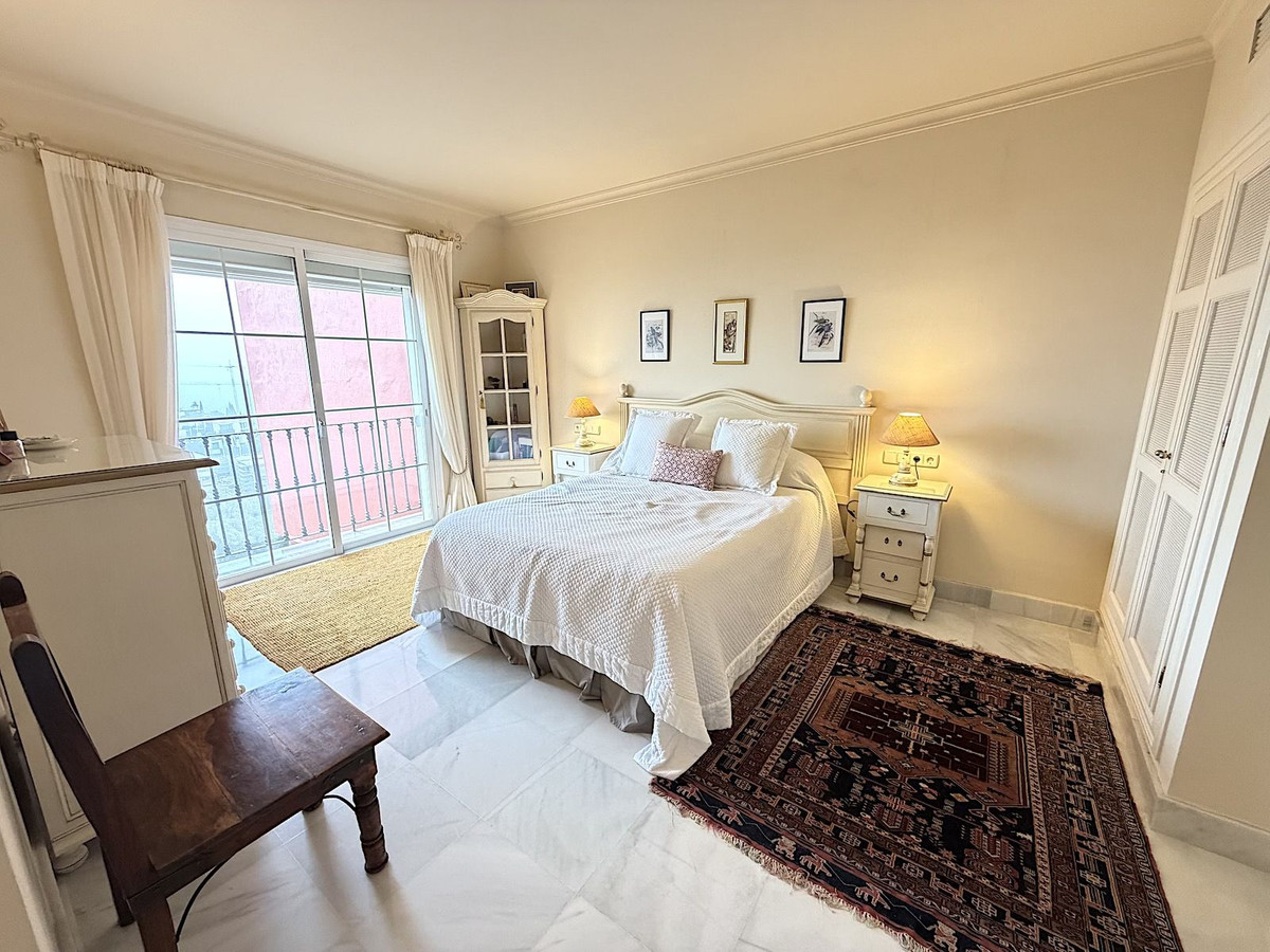 2 bedroom Apartments for sale in Monte Halcones – R5161270