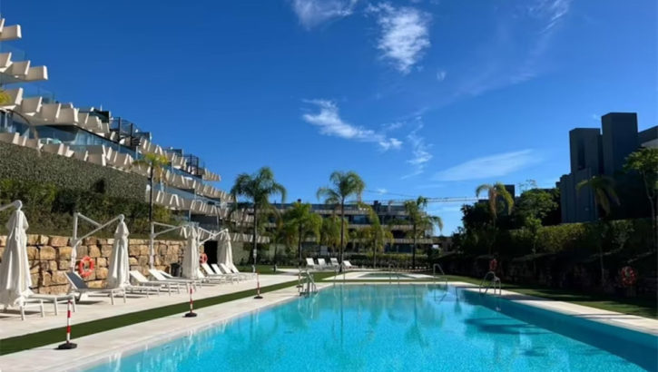 Apartamentos de 3 dormitorios en venta en Selwo – R5263948 en 