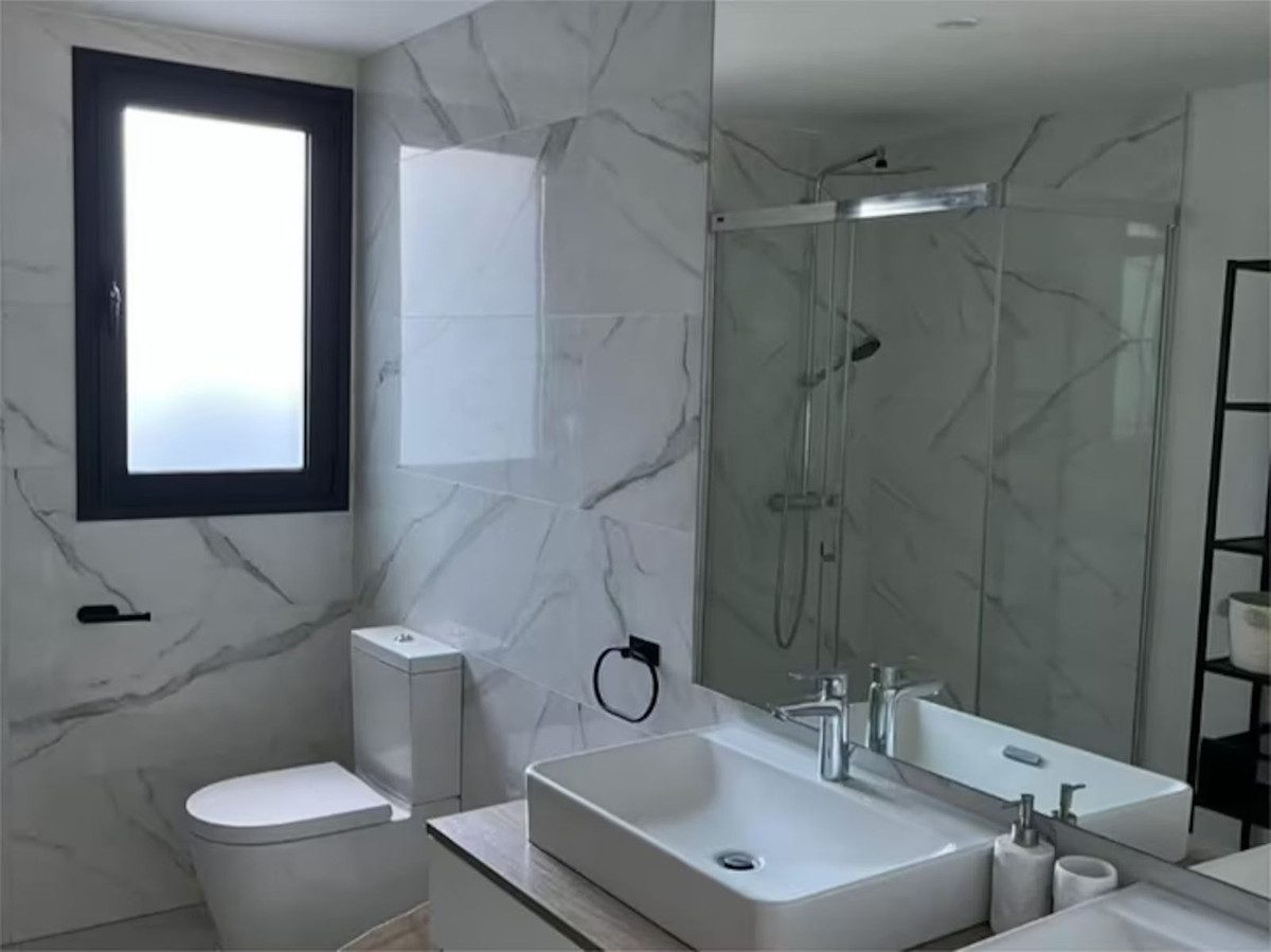 Apartamentos de 3 dormitorios en venta en Selwo – R5263948 Apartamentos de 3 dormitorios en venta en Selwo – R5263948