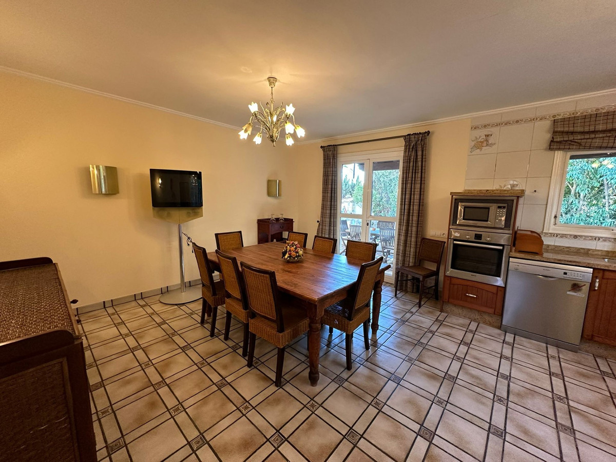 Villas de 5 dormitorios en venta en Marbesa – R5304679 Villas de 5 dormitorios en venta en Marbesa – R5304679