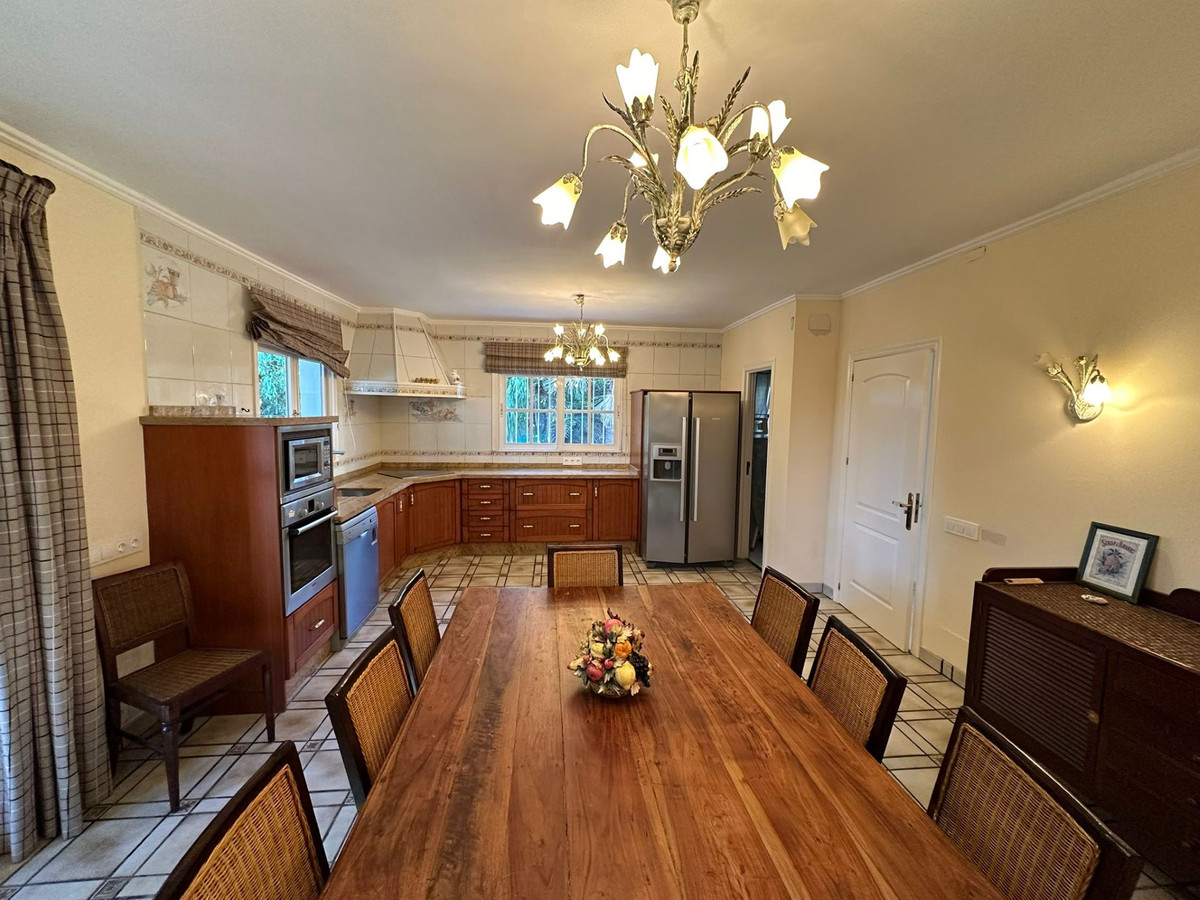 Villas de 5 dormitorios en venta en Marbesa – R5304679 Villas de 5 dormitorios en venta en Marbesa – R5304679