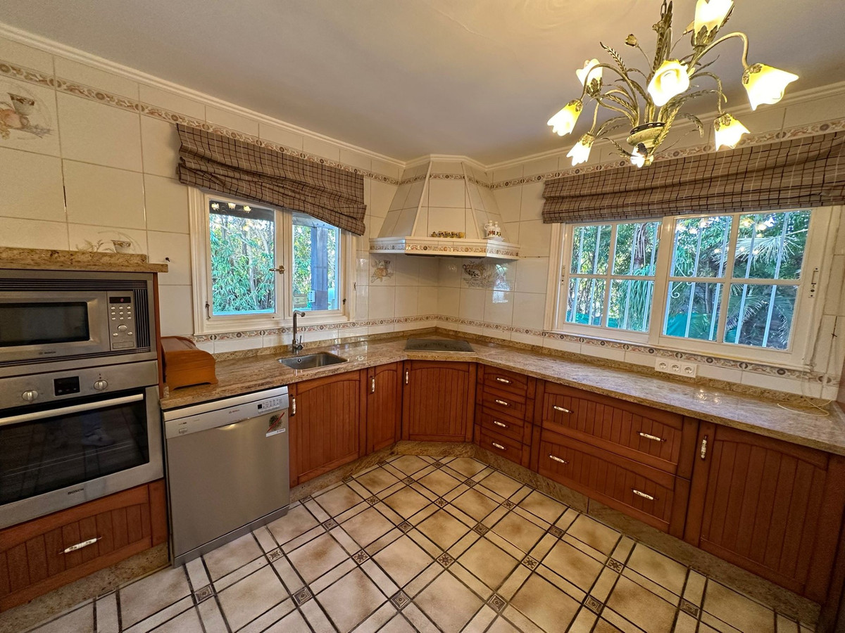 Villas de 5 dormitorios en venta en Marbesa – R5304679 Villas de 5 dormitorios en venta en Marbesa – R5304679