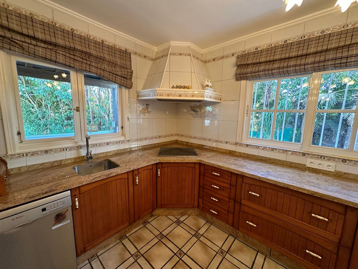 Villas de 5 dormitorios en venta en Marbesa – R5304679 Villas de 5 dormitorios en venta en Marbesa – R5304679