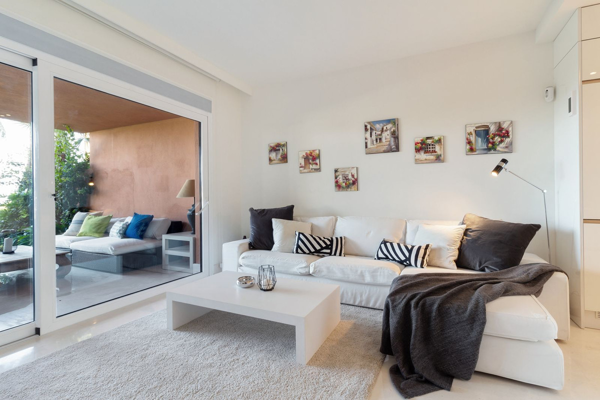 2 bedroom Apartments for sale in Los Flamingos – R5250460