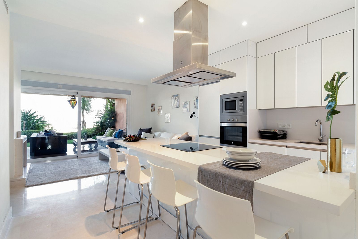 2 bedroom Apartments for sale in Los Flamingos – R5250460