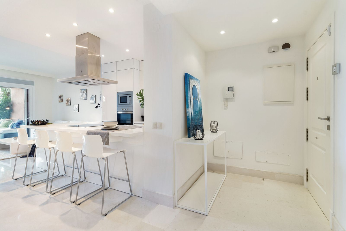 2 bedroom Apartments for sale in Los Flamingos – R5250460