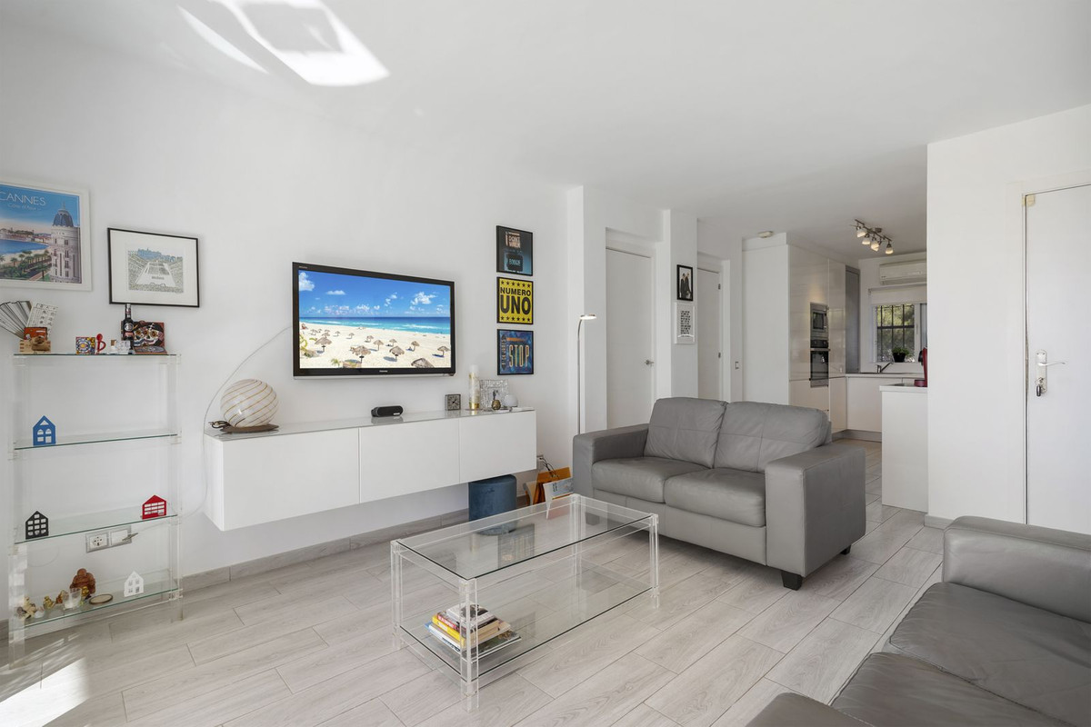 2 bedroom Apartments for sale in Miraflores – R5261125